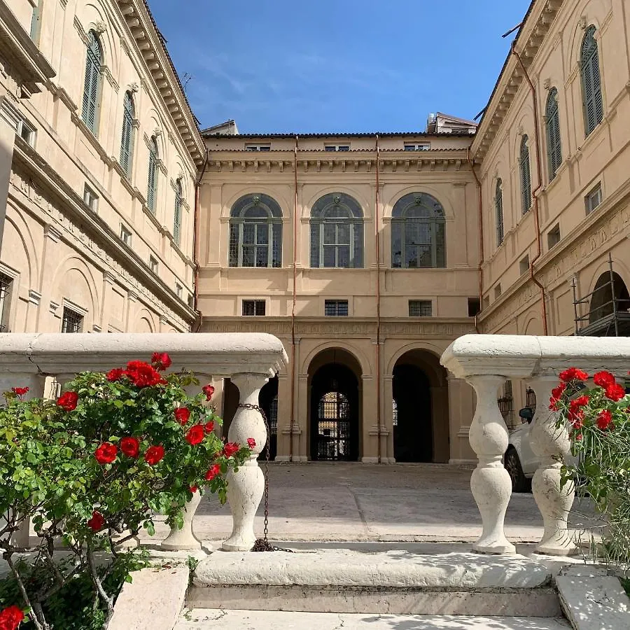 Cavour44 - Palazzo Canossa Verona