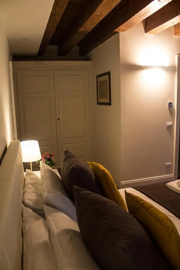 Cavour44 - Palazzo Canossa Verona Apartment
